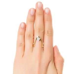 Melody Eshani's North Star Ring - size 6